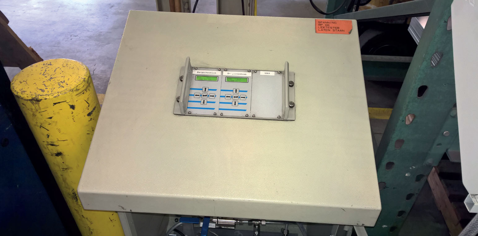 Регулятор давления EL-PRESS и расходомер EL-FLOW в системе проверки герметичности Bronkhorst